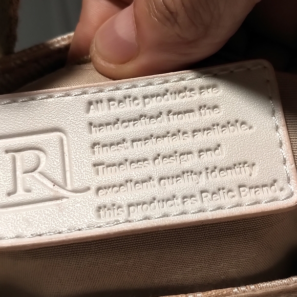 😄😄3for$30😄😄Relic Satchel handbag in New/Mint condition - Picture 2 of 5